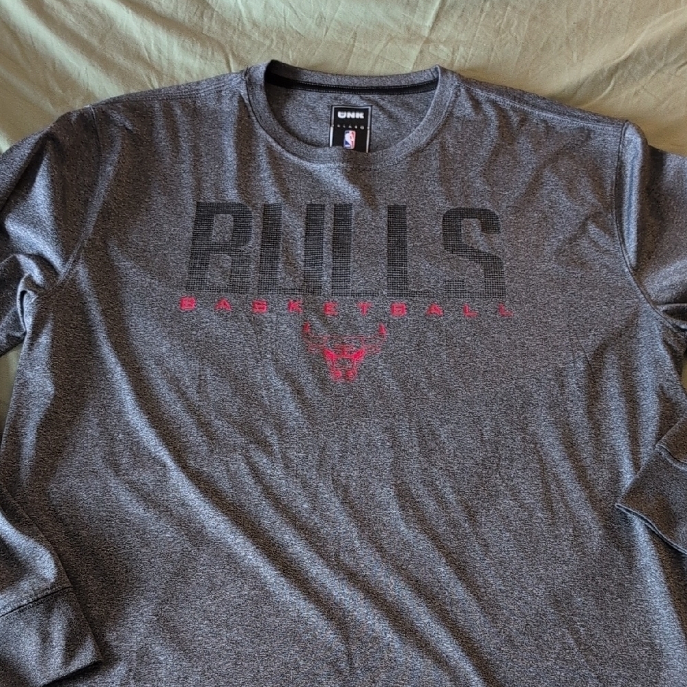 UNK Gray Bulls Long Sleeve Tee